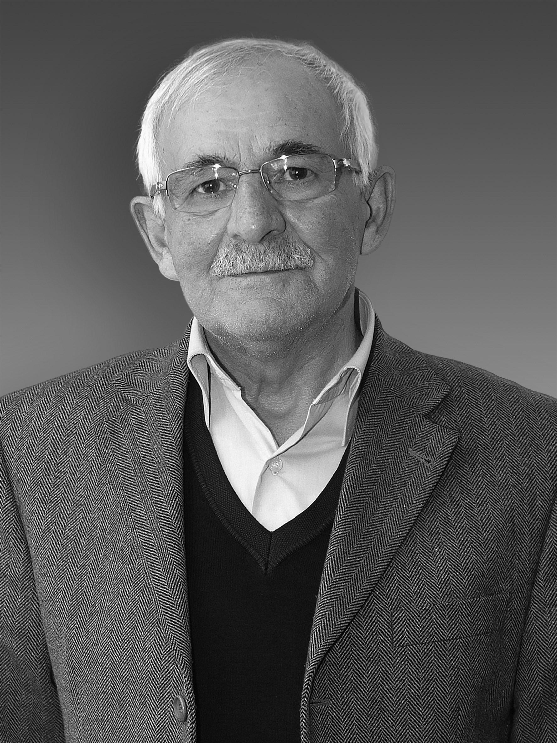 Derne�imiz Kurucu �yesi Hamdi Hayal Vefat Etmi�tir