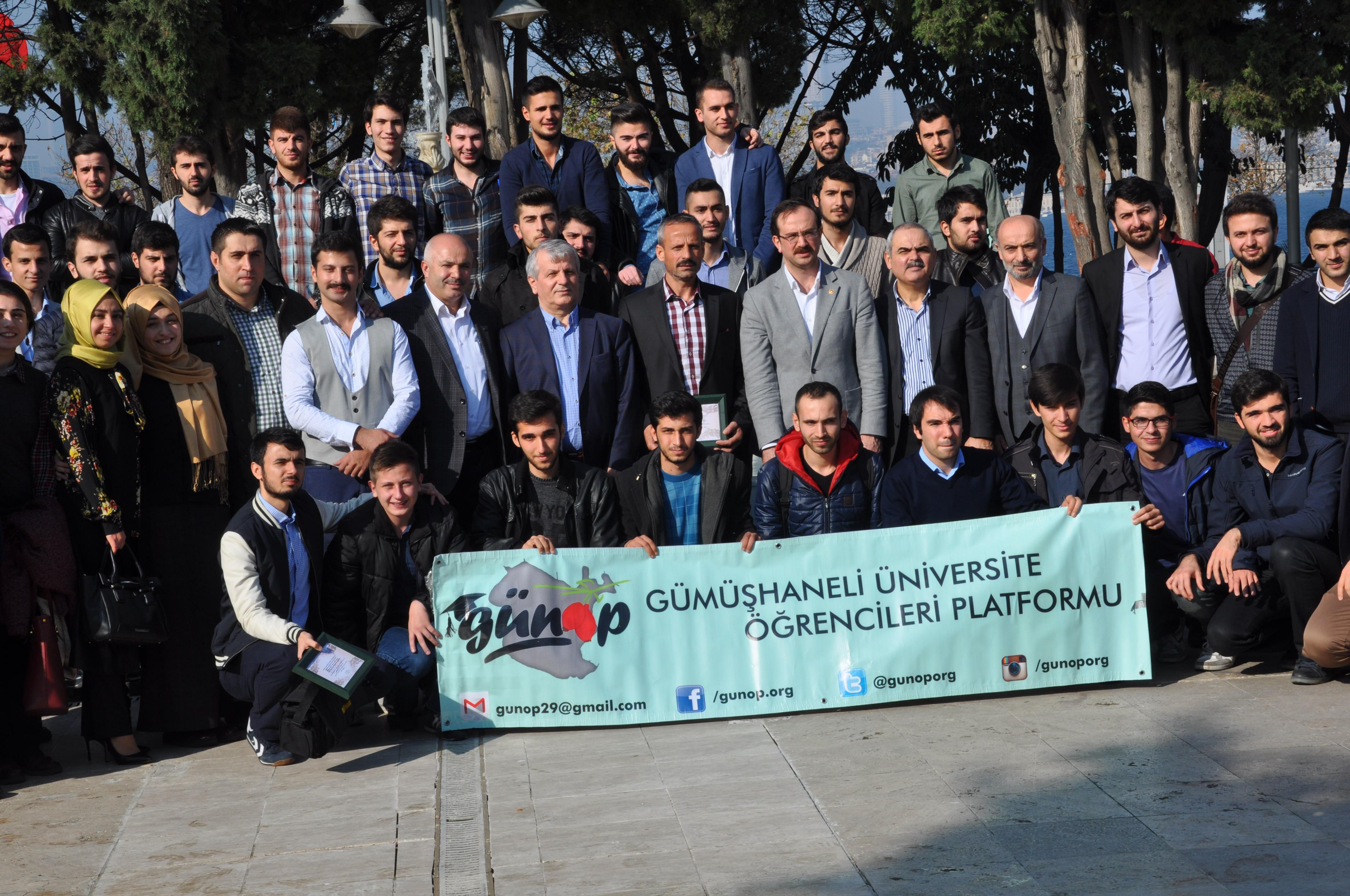 G�m��haneli �niversite ��rencileri G�n�p��n Kahvalt�s�nda Bir Araya Geldi