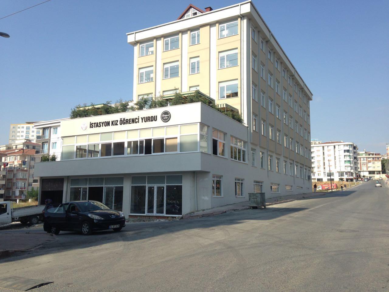 �STASYON KIZ ��RENC� YURDU